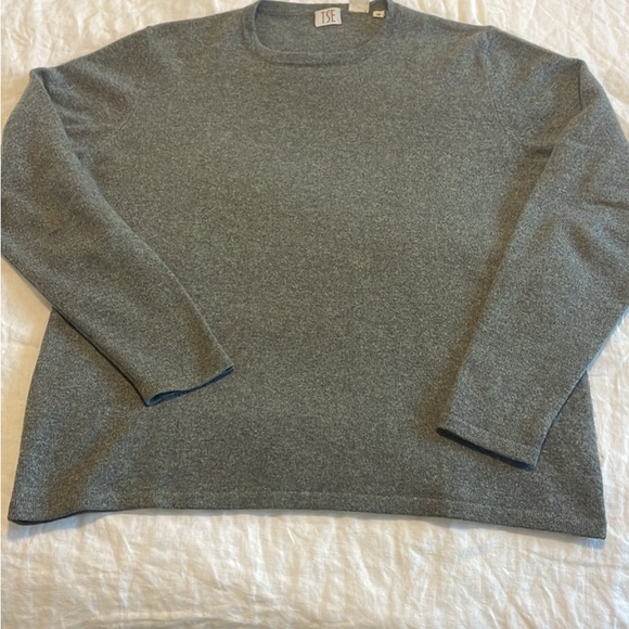 Grey cashmere crewneck sweater. Size medium - Picture 1 of 6